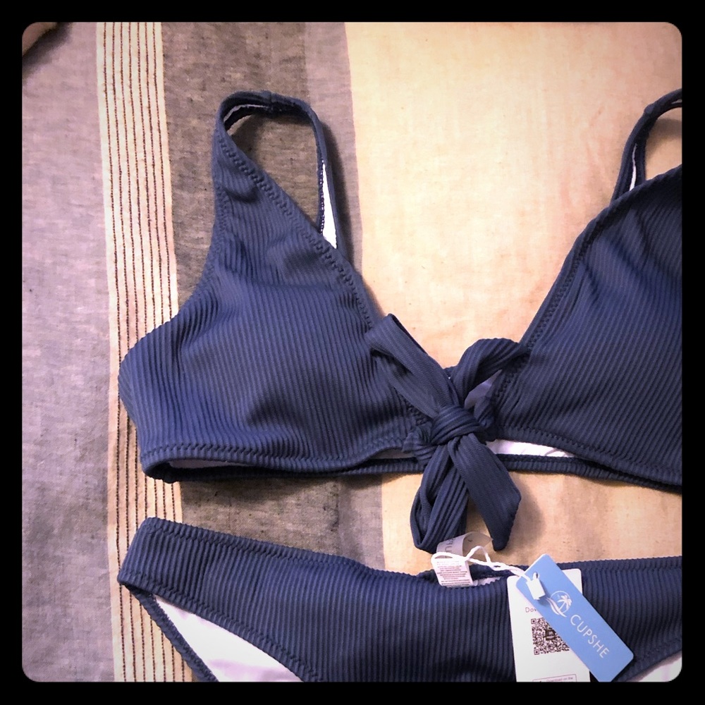 Cupshe Deep Love Solid Bikini